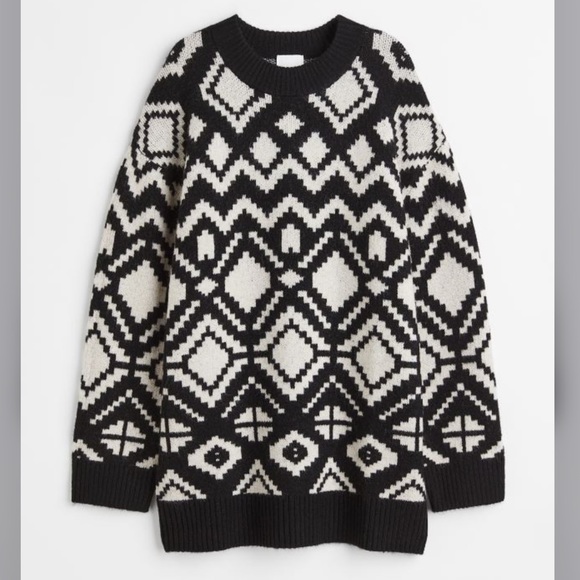 H&M Sweaters - H&M Black and White Long Jacquard Sweater NWT
